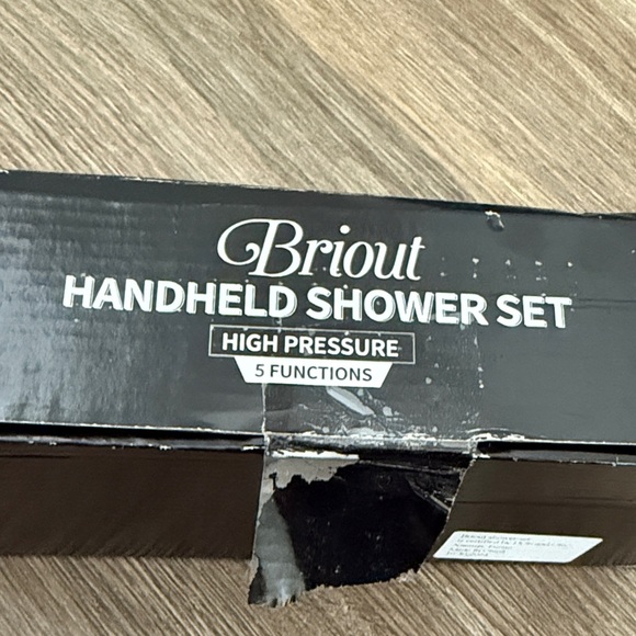 Briout Silver High Pressure Shower Head with Stainless Hose and Adjustable Mount - Picture 2 of 7